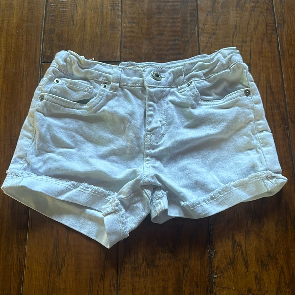 White shorts (kids)